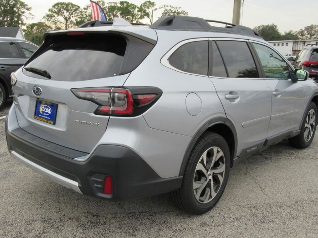 Used 2020 Subaru Outback Limited image 7