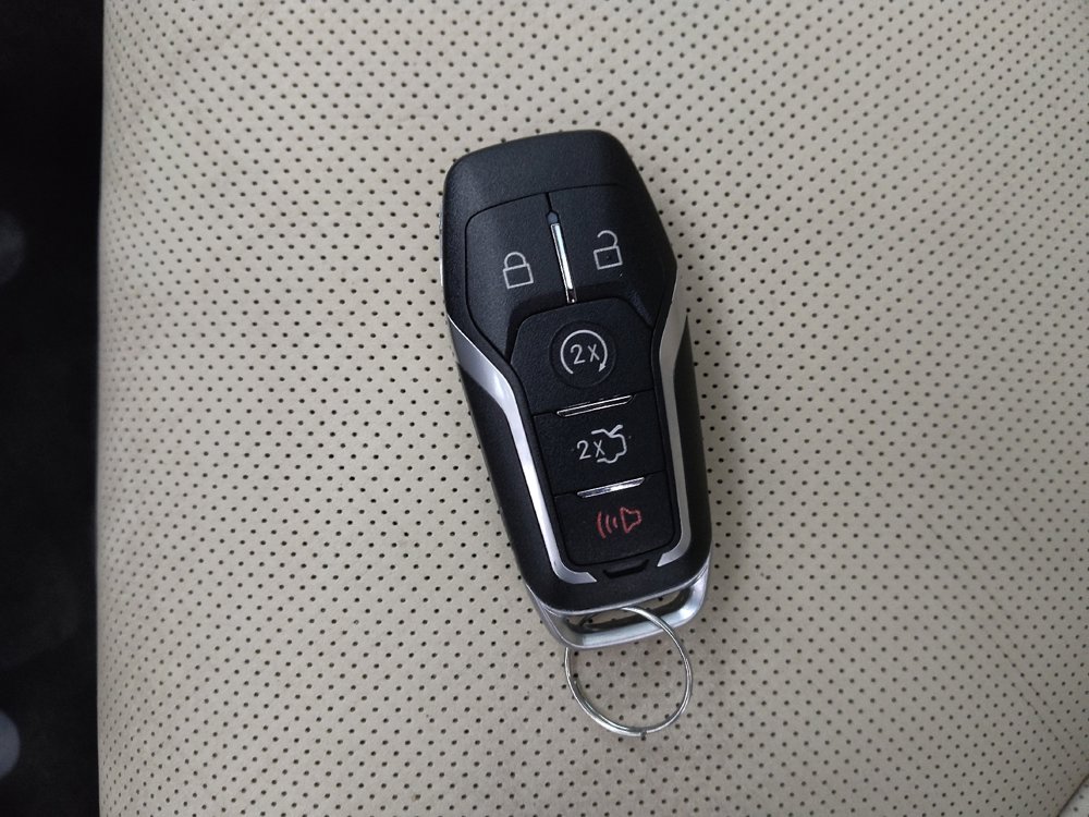 Used 2015 Lincoln MKC FWD w/ Equipment Group 102A Reserve image 32