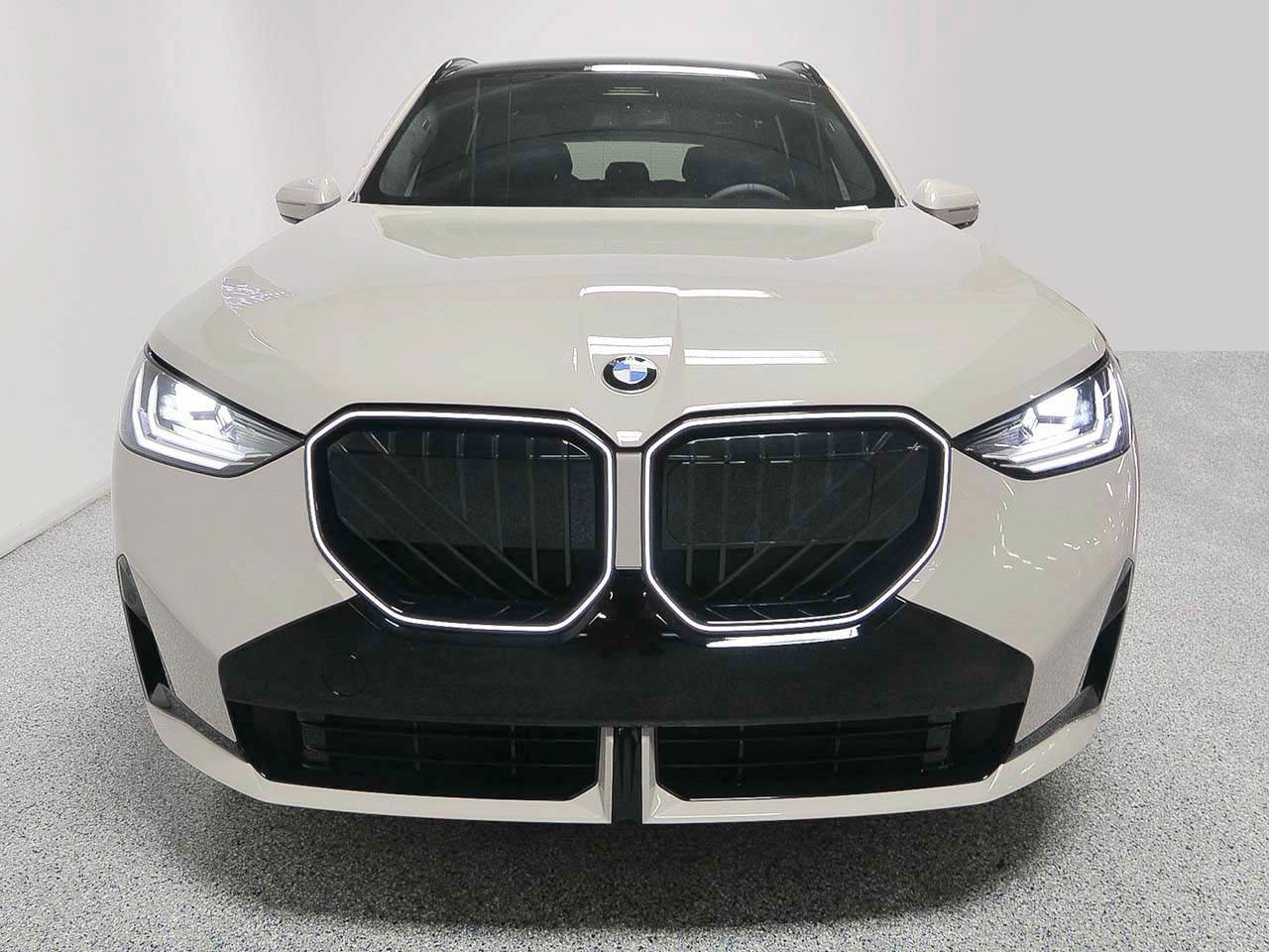 Used 2026 BMW X3 xDrive30 w/ M Sport Package AWD/4WD image 2