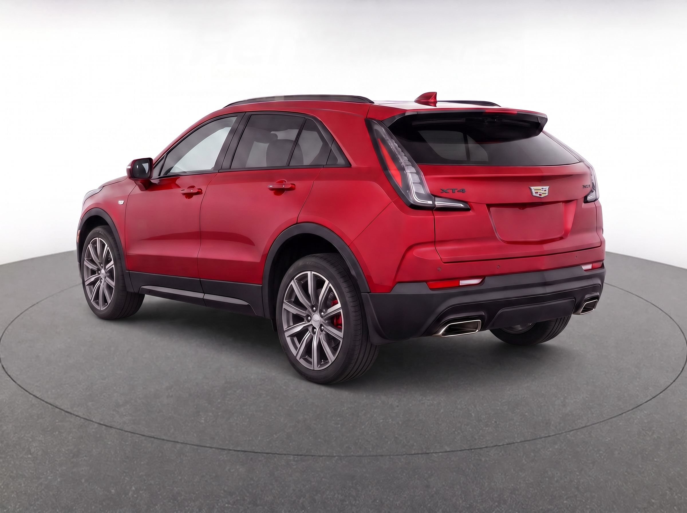Used 2023 Cadillac XT4 Sport w/ Enhanced Visibility Package FWD image 3