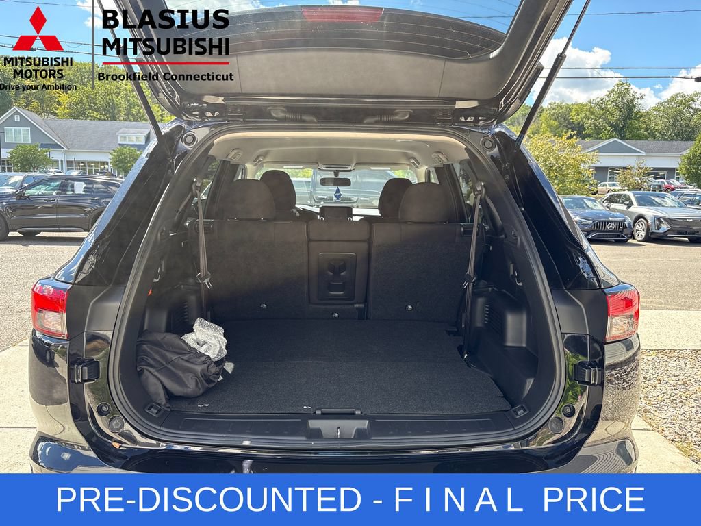 Used 2025 Mitsubishi Outlander ES AWD/4WD image 53