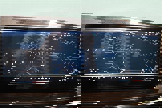 New 2026 BMW X5 xDrive50e w/ Premium Package image 8