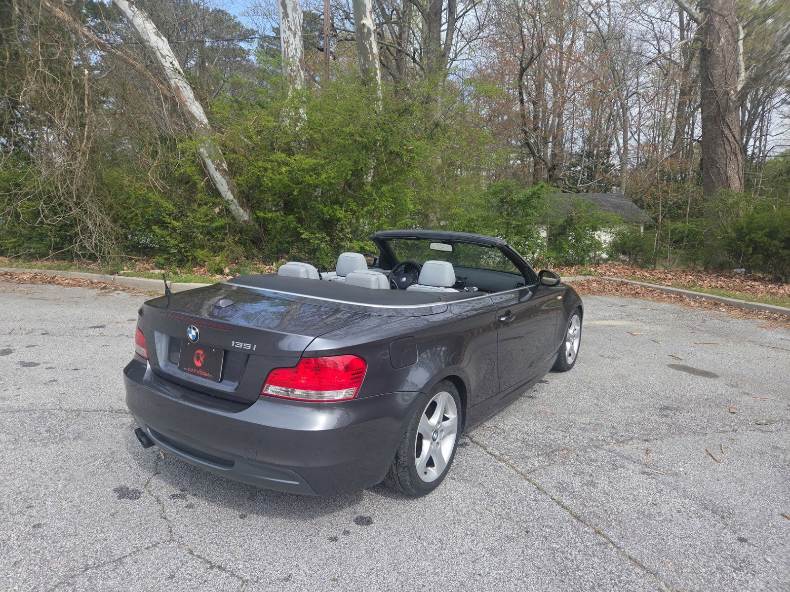 Used 2008 BMW 135i Convertible image 11