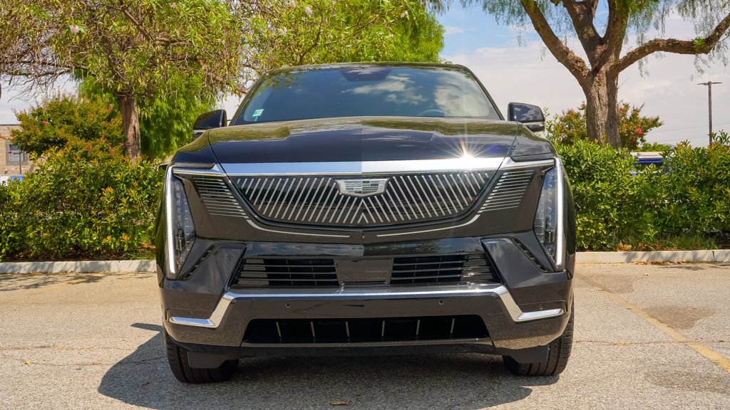 New 2026 Cadillac Escalade IQL Luxury image 4