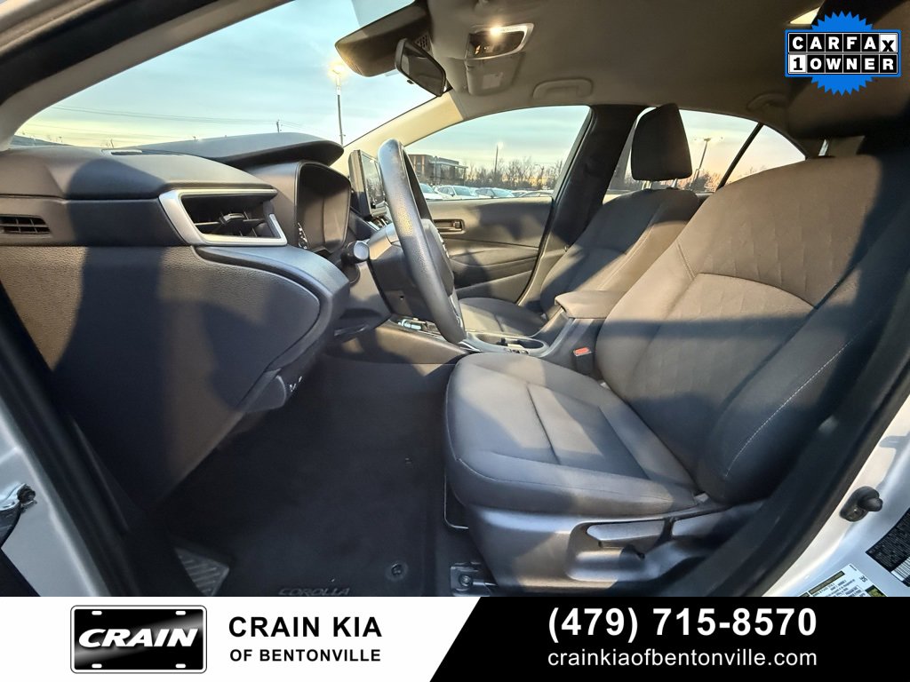 Used 2023 Toyota Corolla LE image 21