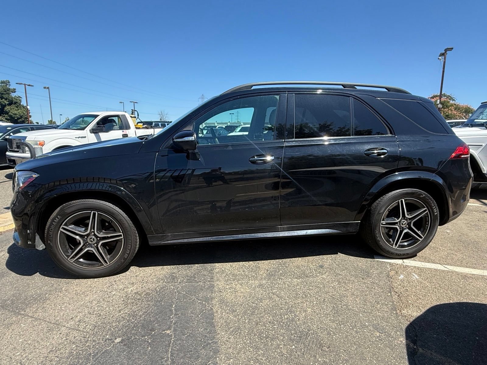 Used 2022 Mercedes-Benz GLE 350 4MATIC image 2