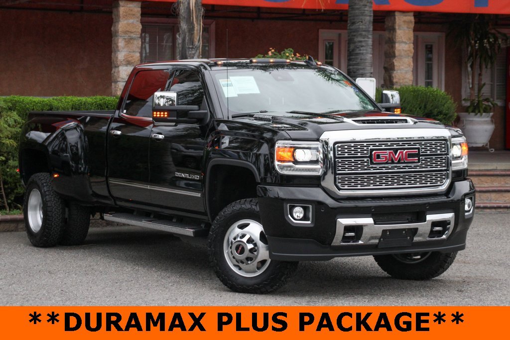 Used 2018 GMC Sierra 3500 Denali w/ Duramax Plus Package image 2