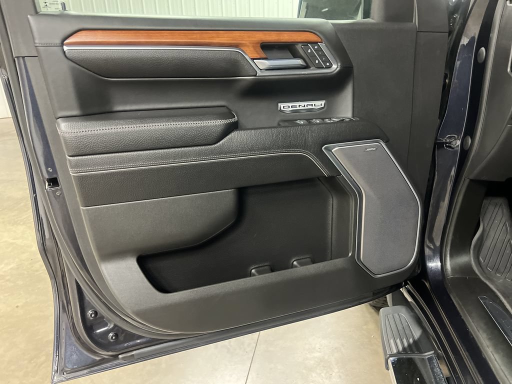 Certified 2022 GMC Sierra 1500 Denali w/ Technology Package AWD/4WD image 15