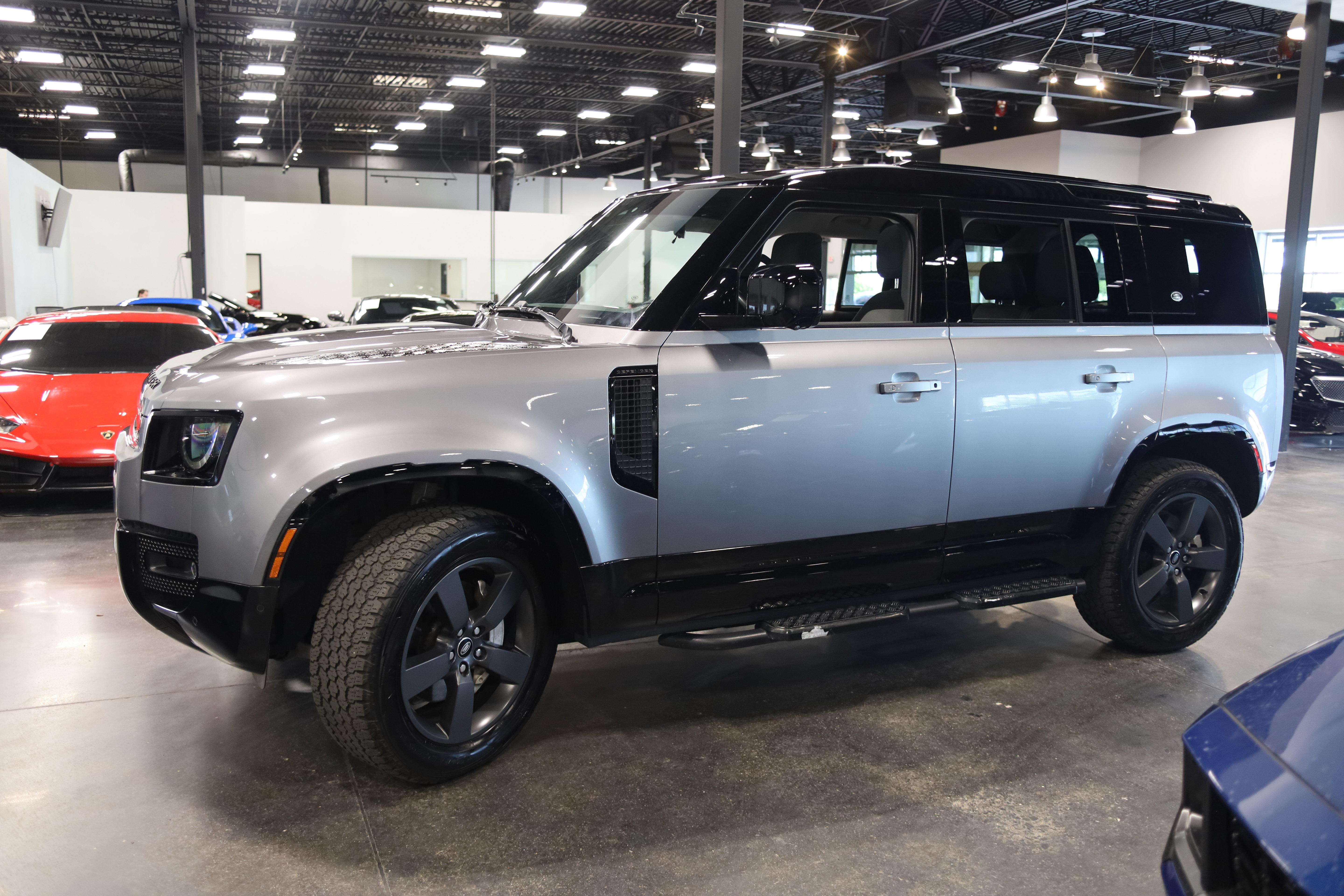 Used 2023 Land Rover Defender 110 X-Dynamic SE AWD/4WD image 9