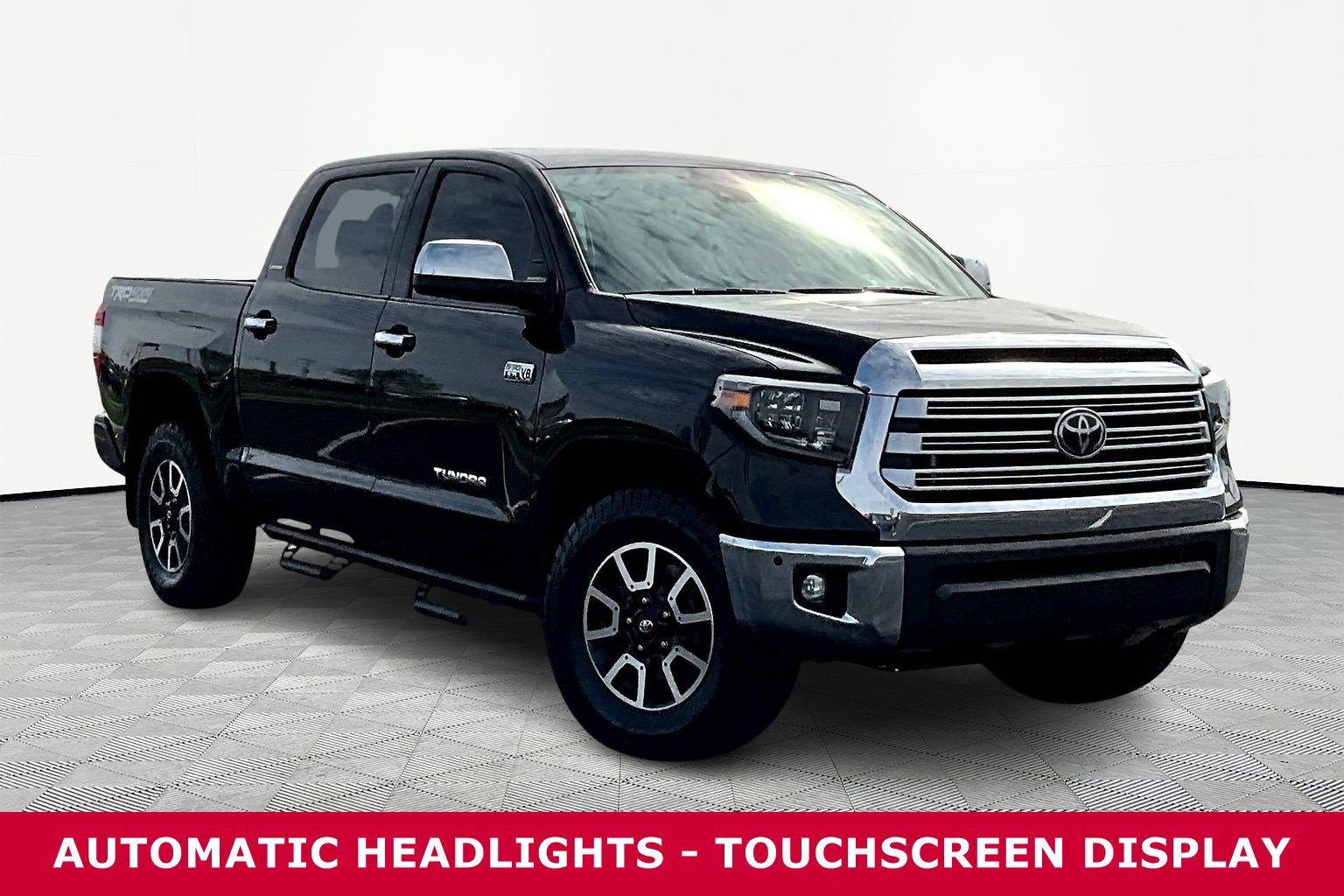 Used 2021 Toyota Tundra Limited w/ Limited Premium Package AWD/4WD image 3