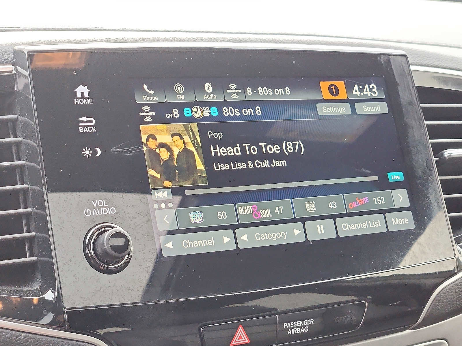 Used 2021 Honda Passport EX-L image 17