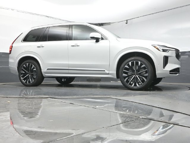 Used 2026 Volvo XC90 T8 Plus w/ Protection Package Premier AWD/4WD image 34