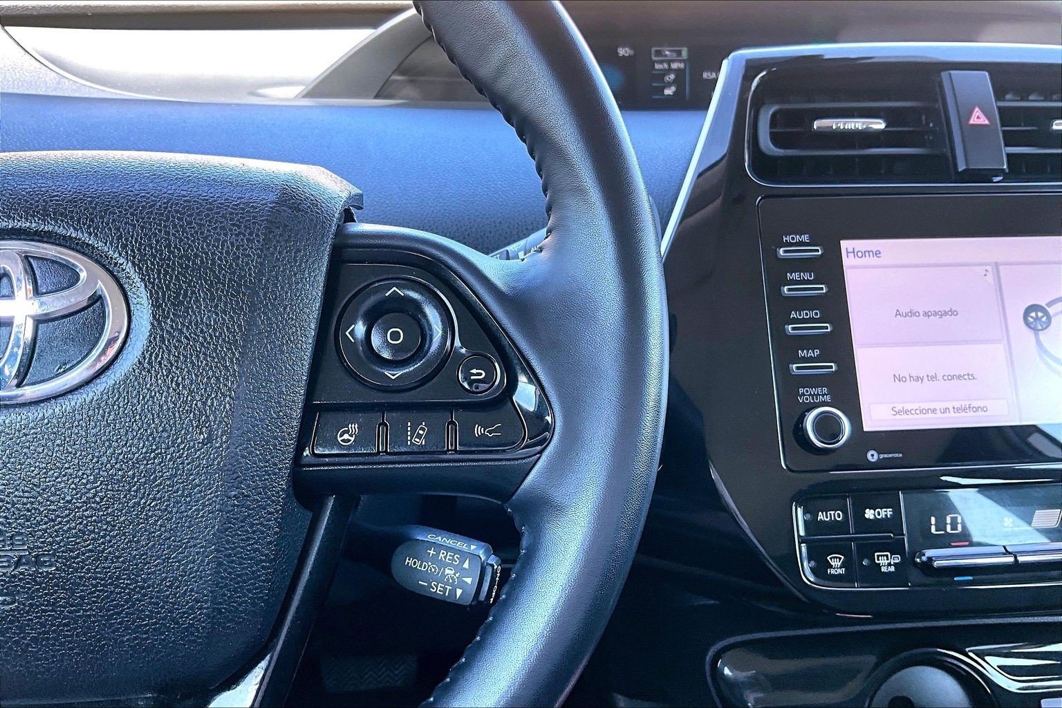 Used 2022 Toyota Prius XLE FWD image 20