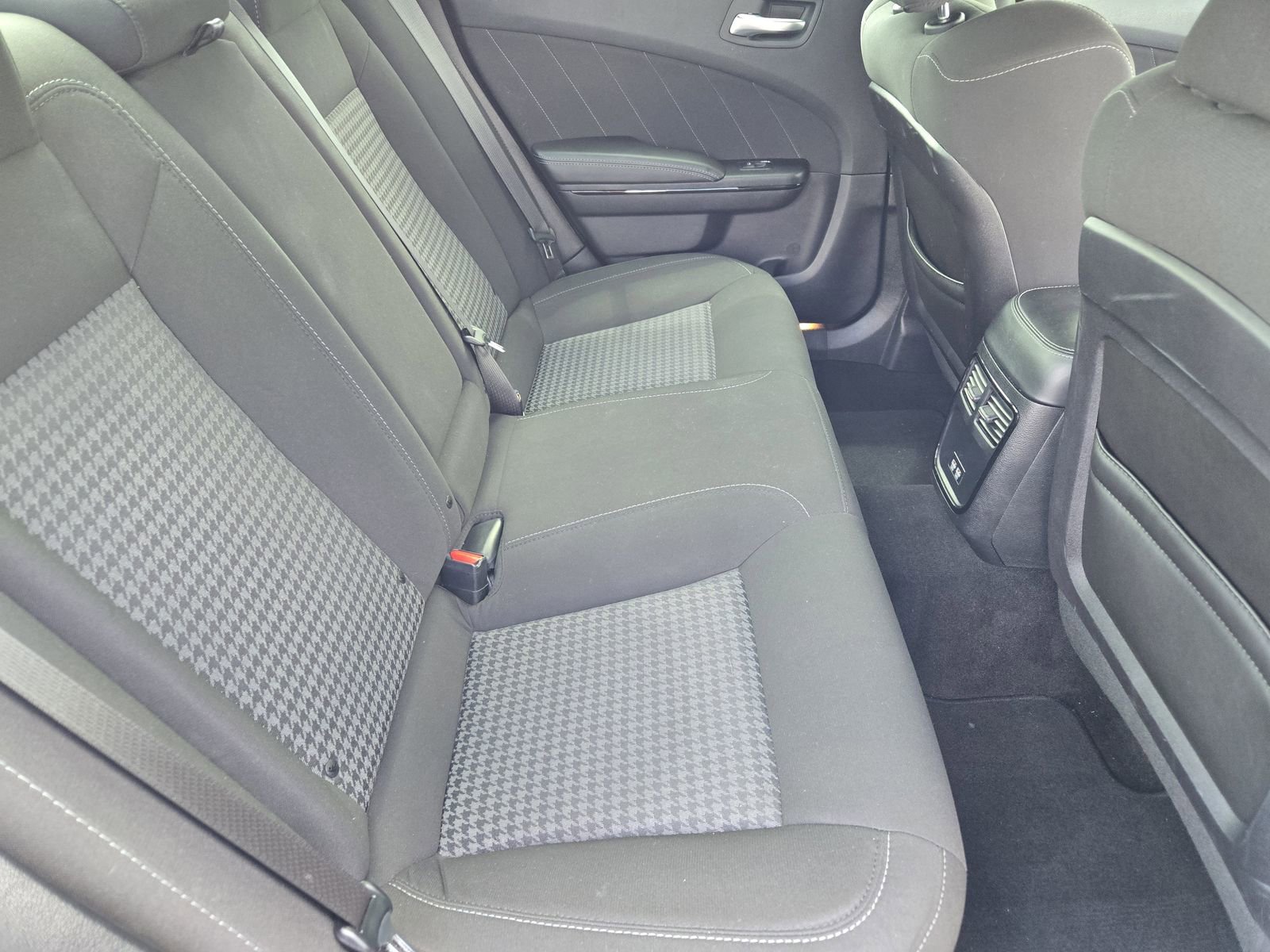 Used 2021 Dodge Charger R/T w/ Blacktop Package image 30