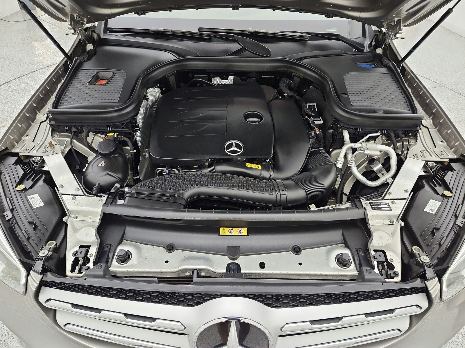 Certified 2022 Mercedes-Benz GLC 300 image 16