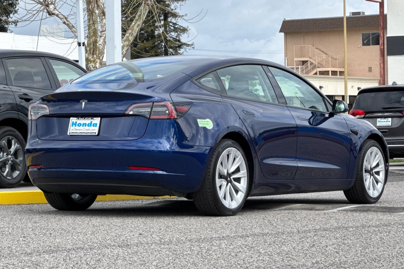 Used 2023 Tesla Model 3 Standard Range image 8