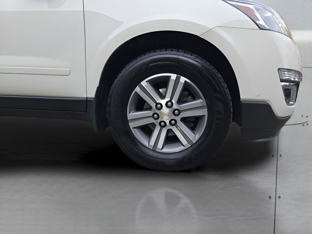 Used 2015 Chevrolet Traverse LT AWD/4WD image 2