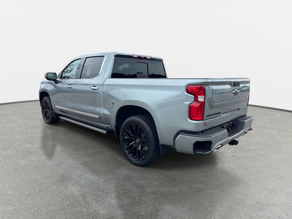 Used 2025 Chevrolet Silverado 1500 High Country AWD/4WD image 6