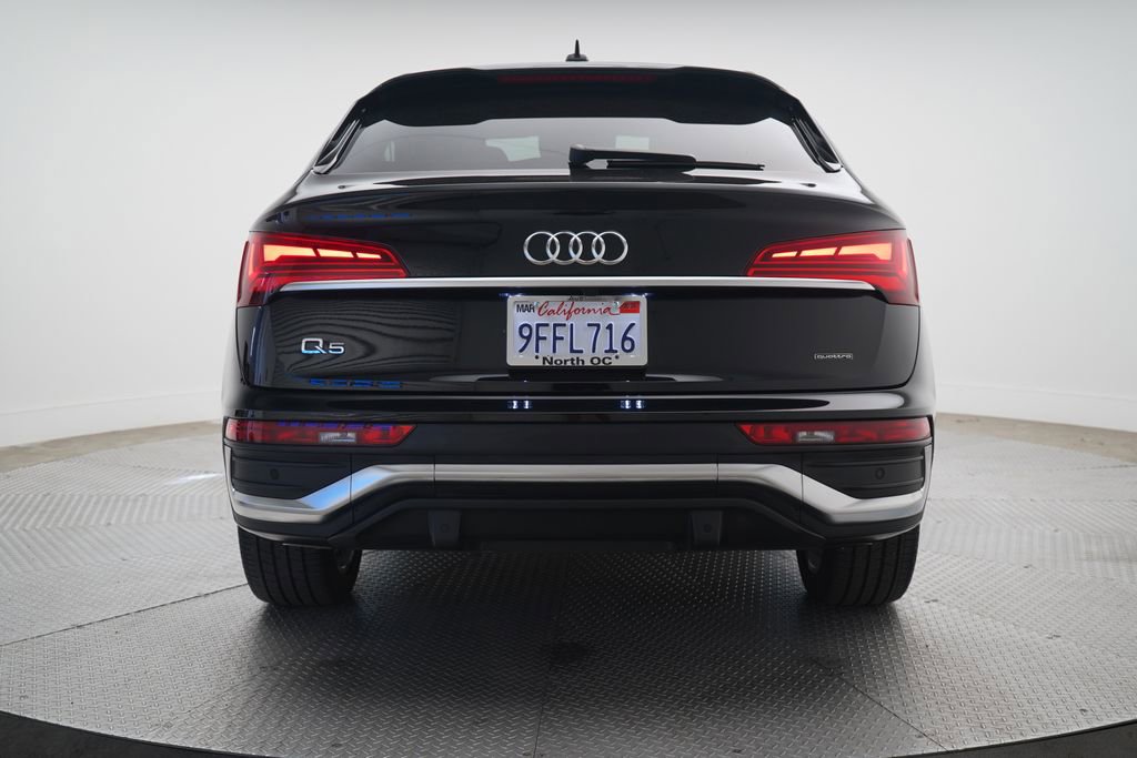 Used 2023 Audi Q5 2.0T Premium w/ Convenience Package image 4