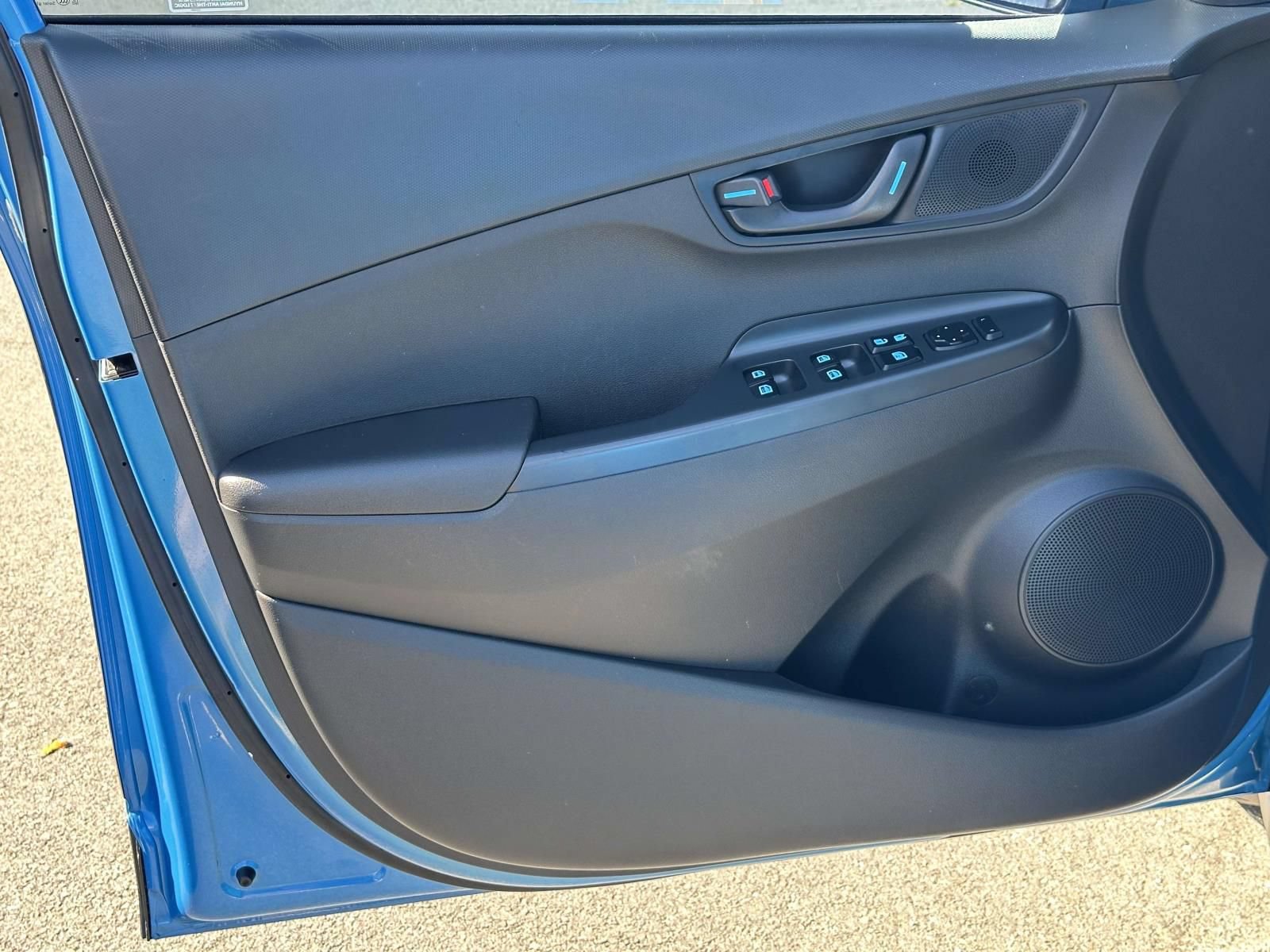 Used 2019 Hyundai Kona SE FWD image 21