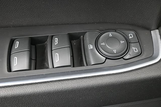 Used 2023 Chevrolet Silverado 1500 LT AWD/4WD image 17