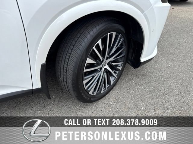 Used 2025 Lexus RX 350 AWD/4WD image 11