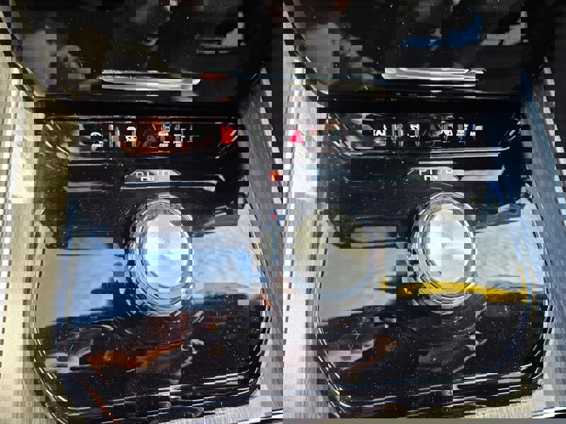 Used 2024 Jeep Wagoneer L Series II image 22