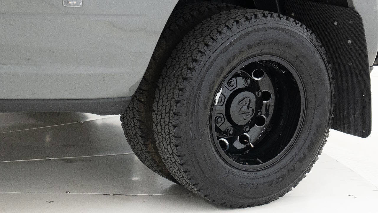 Used 2026 RAM 3500 Laramie w/ Night Edition AWD/4WD image 86