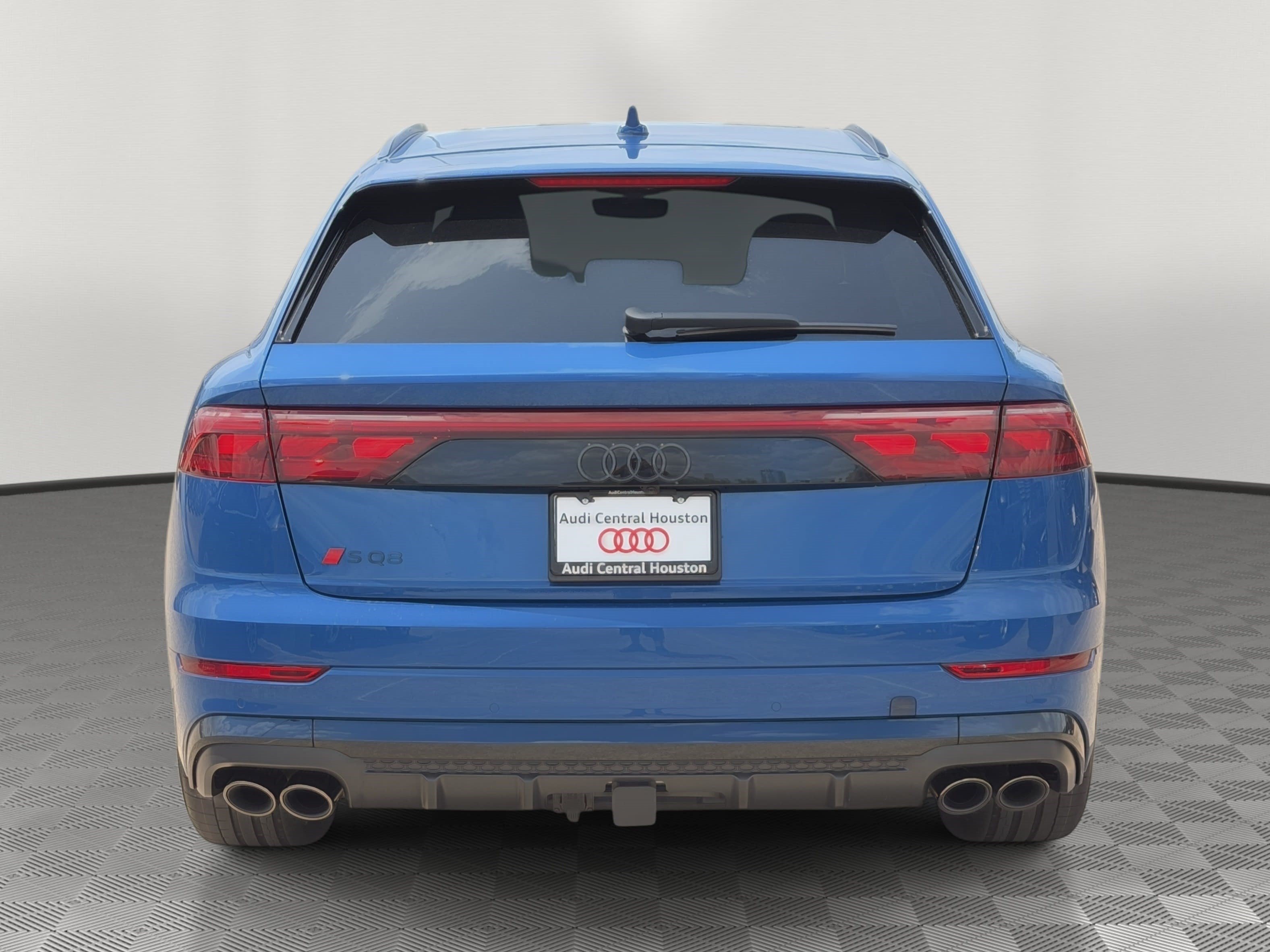 New 2026 Audi SQ8 Prestige AWD/4WD image 10