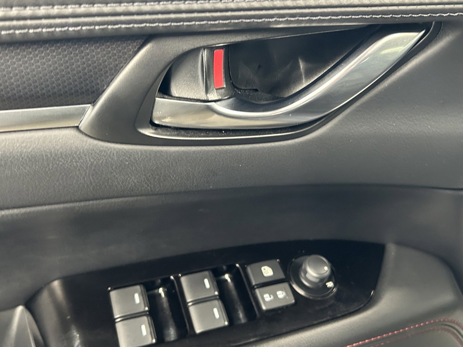 Used 2024 MAZDA CX-5 Carbon Edition image 10