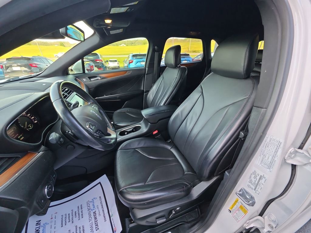 Used 2018 Lincoln MKC Reserve w/ Canadian Touring Package image 11