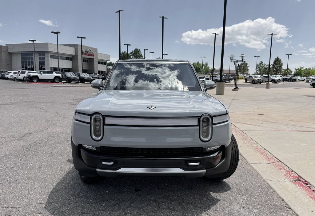 Used 2024 Rivian R1S Adventure AWD/4WD image 3
