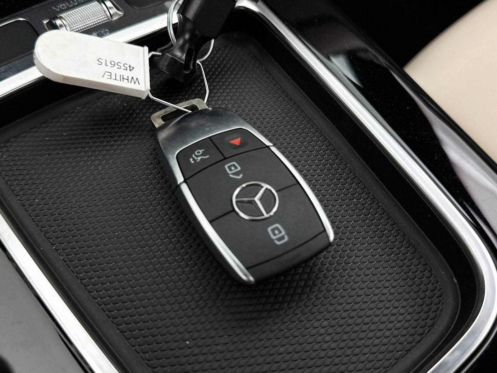 Used 2024 Mercedes-Benz CLA 250 4MATIC image 36