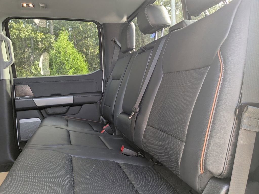 New 2026 Ford F250 Lariat w/ Black Appearance Package image 17
