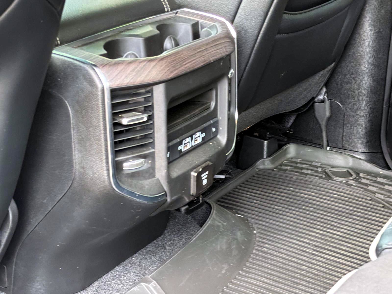 Used 2025 RAM 1500 Laramie w/ Night Edition AWD/4WD image 10