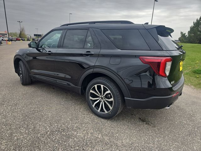 Used 2023 Ford Explorer ST-Line w/ Class IV Trailer Tow Package AWD/4WD image 3