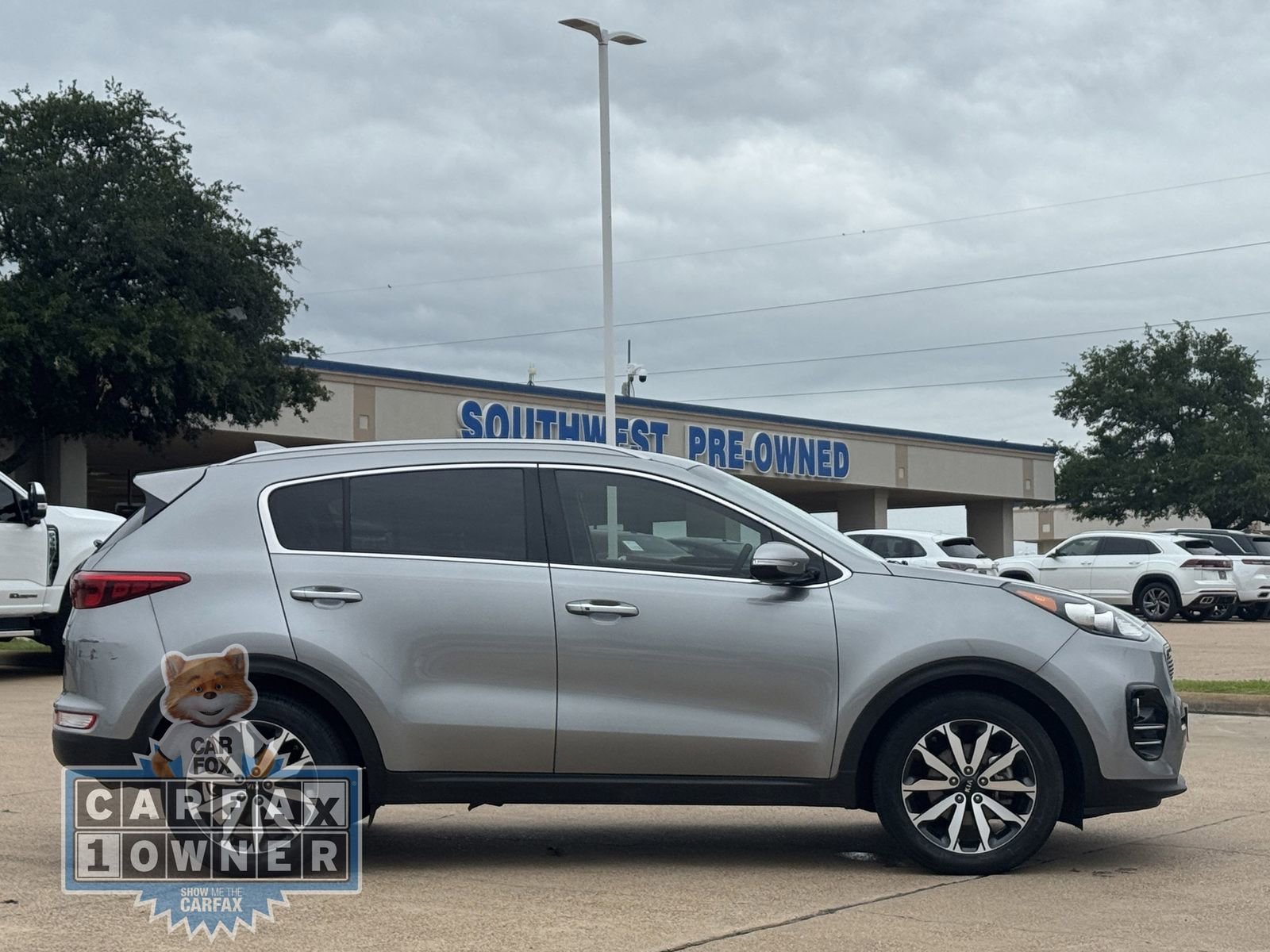 Used 2019 Kia Sportage EX FWD image 3