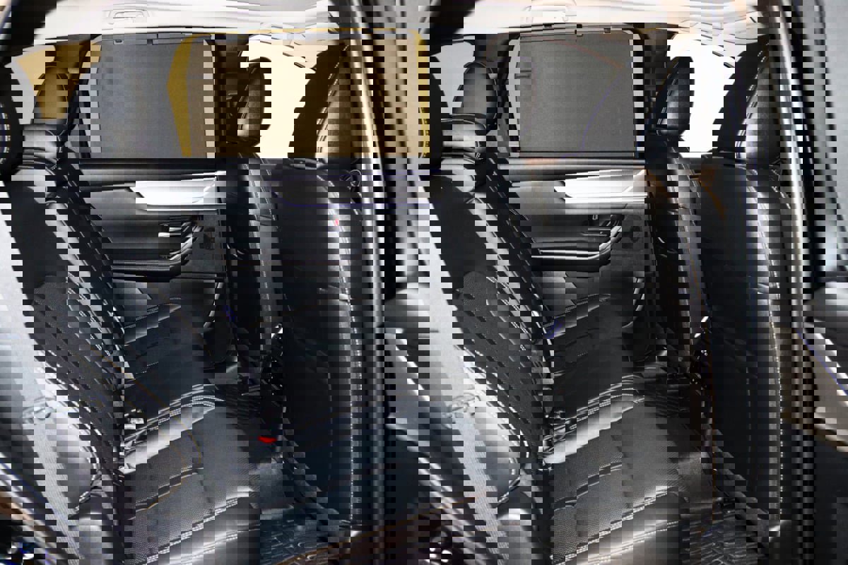 Used 2025 MAZDA CX-70 Plug-In Hybrid w/ Premium Pkg image 56