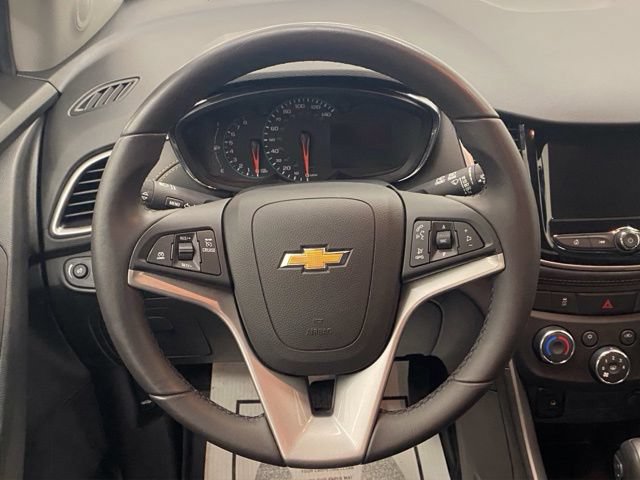 Used 2022 Chevrolet Trax LT w/ LT Convenience Package AWD/4WD image 26