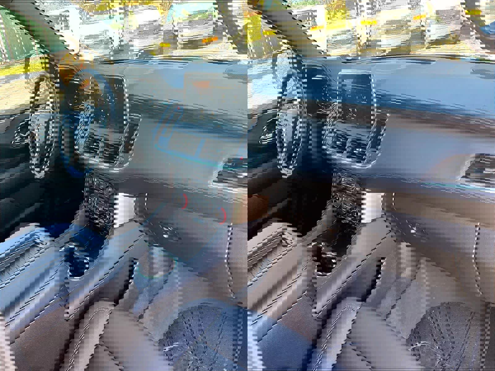 Used 2024 Chevrolet Tahoe Z71 w/ Luxury Package image 22