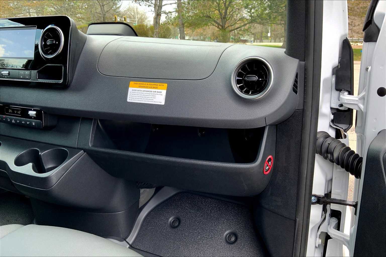 Certified 2025 Mercedes-Benz Sprinter 2500 image 10