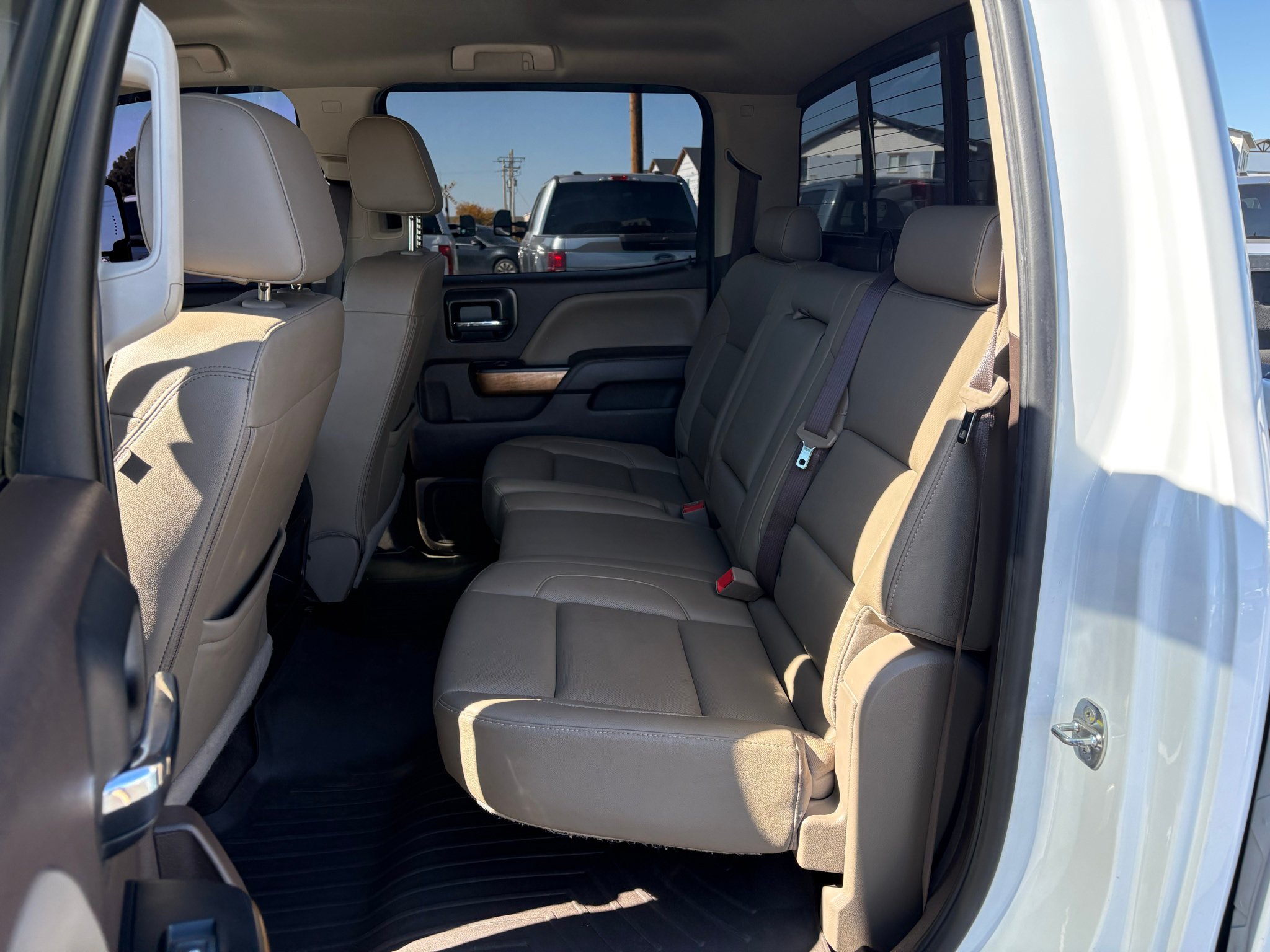 Used 2018 Chevrolet Silverado 2500 LTZ w/ Duramax Plus Package AWD/4WD image 17
