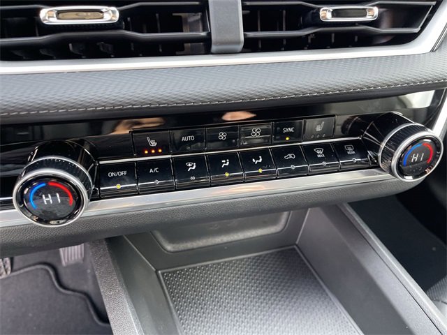 New 2026 Chevrolet Equinox LT image 19