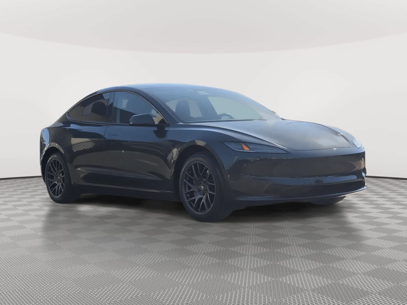 Used 2024 Tesla Model 3 Standard Range RWD image 3