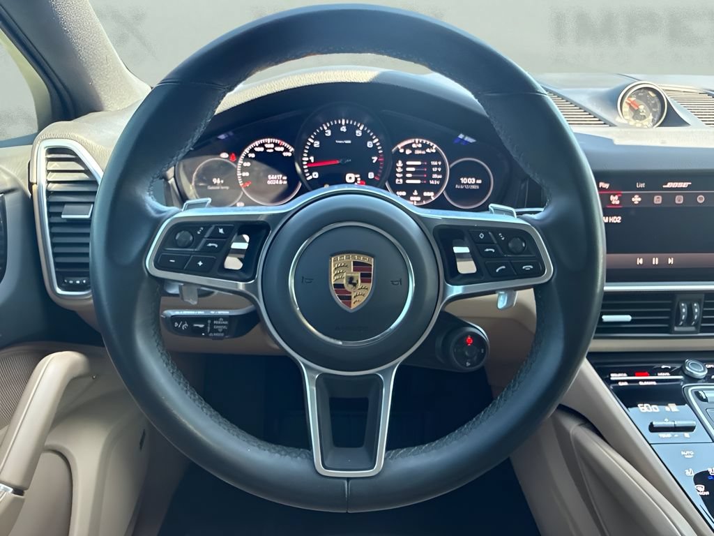 Used 2022 Porsche Cayenne Coupe AWD/4WD image 16