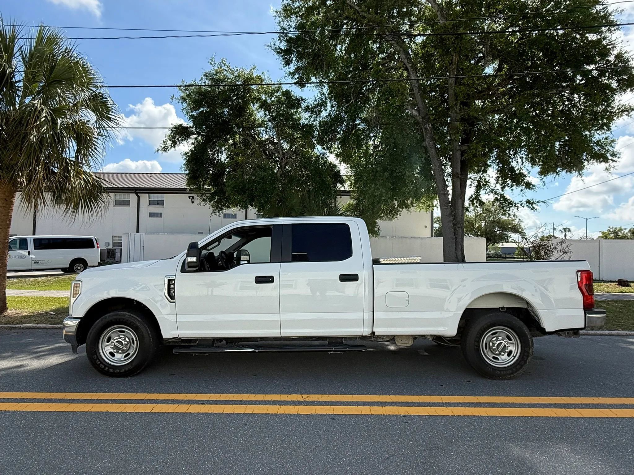 Used 2019 Ford F250 XL w/ Power Equipment Group RWD image 5