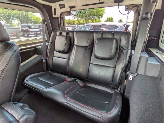 Used 2021 Jeep Wrangler Rubicon AWD/4WD image 16