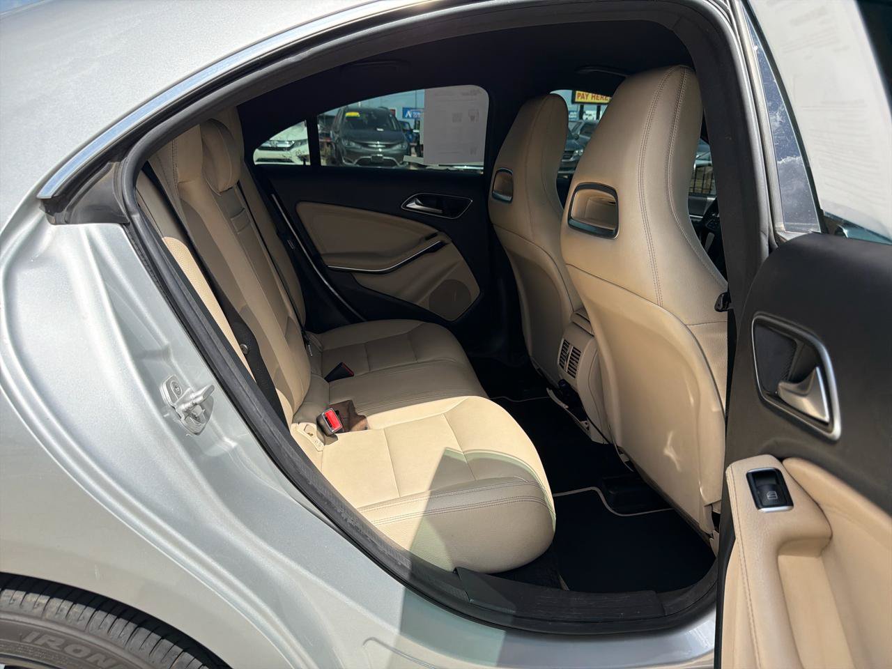 Used 2015 Mercedes-Benz CLA 250 4MATIC image 24