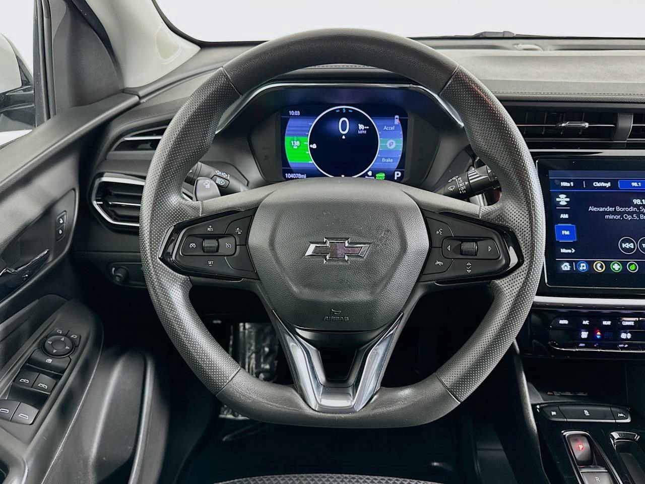 Used 2023 Chevrolet Bolt EUV LT FWD image 14