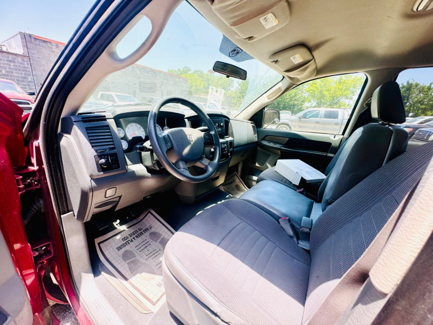 Used 2008 Dodge Ram 1500 Truck ST image 9